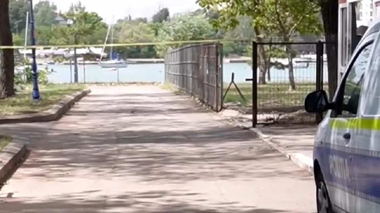 Bărbat găsit mort în recepția unei baze sportive din Mamaia: avea arsuri pe o suprafață importantă a corpului și alte traumatisme